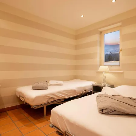 Hues Andersen Hues B - Kaminstube * Кайтум