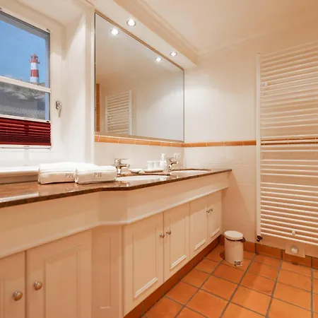 Hues Andersen Hues B - Kaminstube *