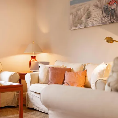 Hues Andersen Hues B - Kaminstube Апартаменты